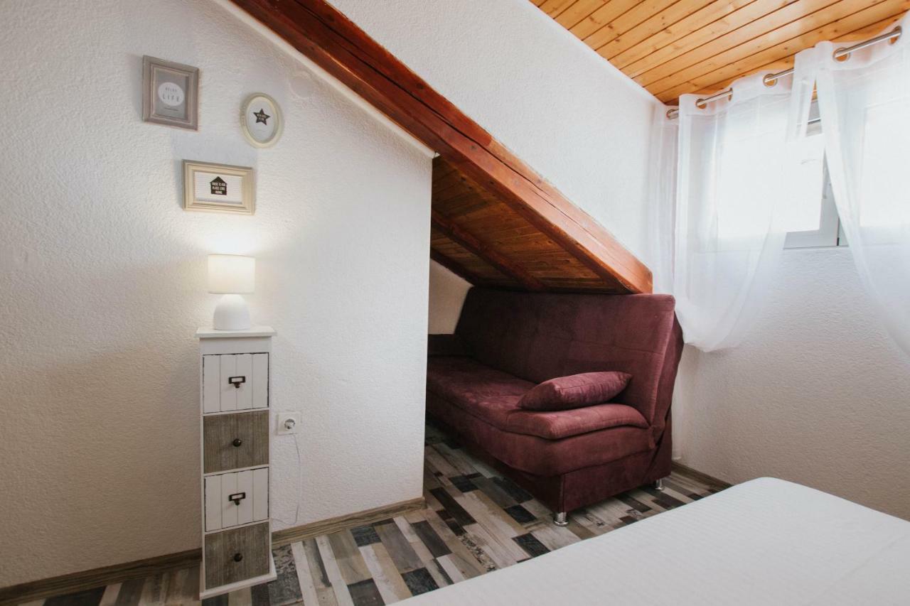 Apartment Toma Трогір Екстер'єр фото
